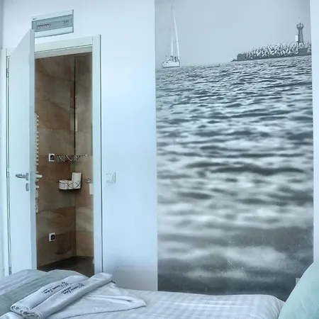 Przy Promenadzie Klif Z Bezposrednim Widokiem Na Morze Apartment