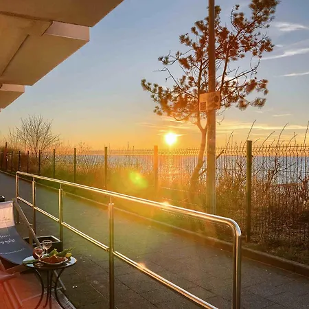 Apartment Przy Promenadzie Klif Z Bezposrednim Widokiem Na Morze