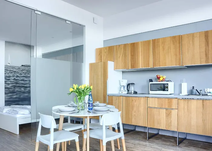 Przy Promenadzie Klif Z Bezposrednim Widokiem Na Morze *